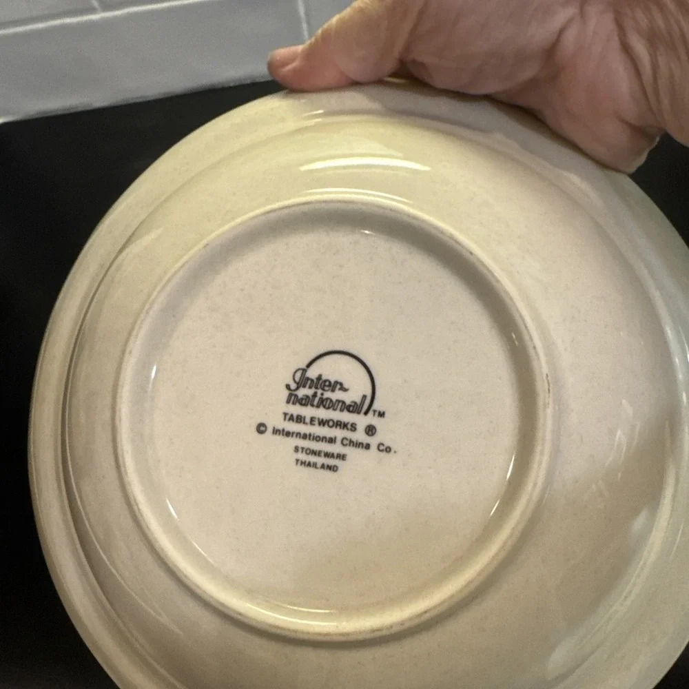 International Stoneware Serving Bowl Floral Border Goose/Duck Animal Theme